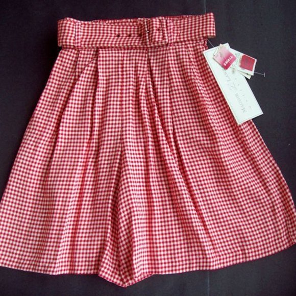 Maggie Lawrence Pants - Red and White Shorts size small
